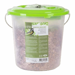 Basic Strooivoer Met Emmer En Schepje - 2,5kg - Best For Birds 7 Basic Strooivoer Met Emmer En Schepje - 2,5kg - Best For Birds -Flamingo Verkoop basic strooivoer met emmer en schepje 2 5kg best for birds best for birds 3