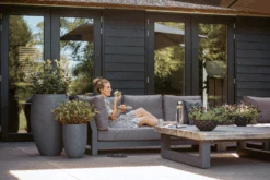 Capi Bloempot Hoog Nature Elegant Deluxe Rib NL - D56 X H84cm - Donkergrijs -Flamingo Verkoop vaas elegant deluxe rib nl 56x84 donkergrijs bloempot 2 4