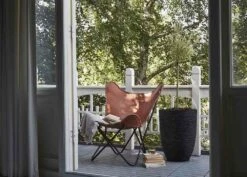 Capi Bloempot Nature Elegant Rib NL - D46 X H58cm - Zwart -Flamingo Verkoop vaas elegant laag rib nl 46x58 zwart bloempot 6 8